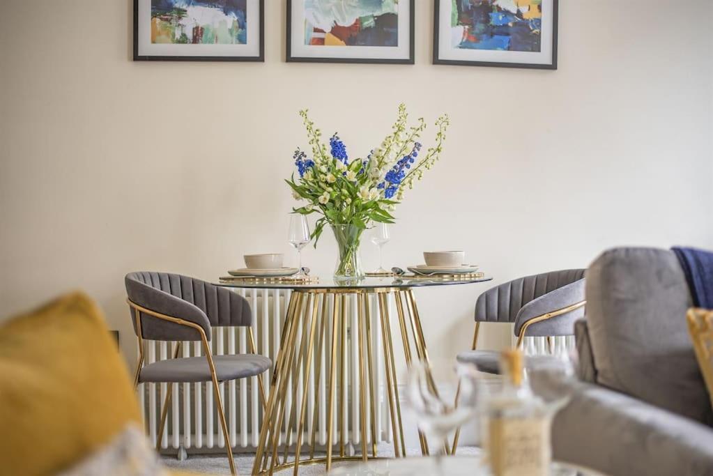 Rowntree One - Stunning Apartment- Grade II Listed York Kültér fotó
